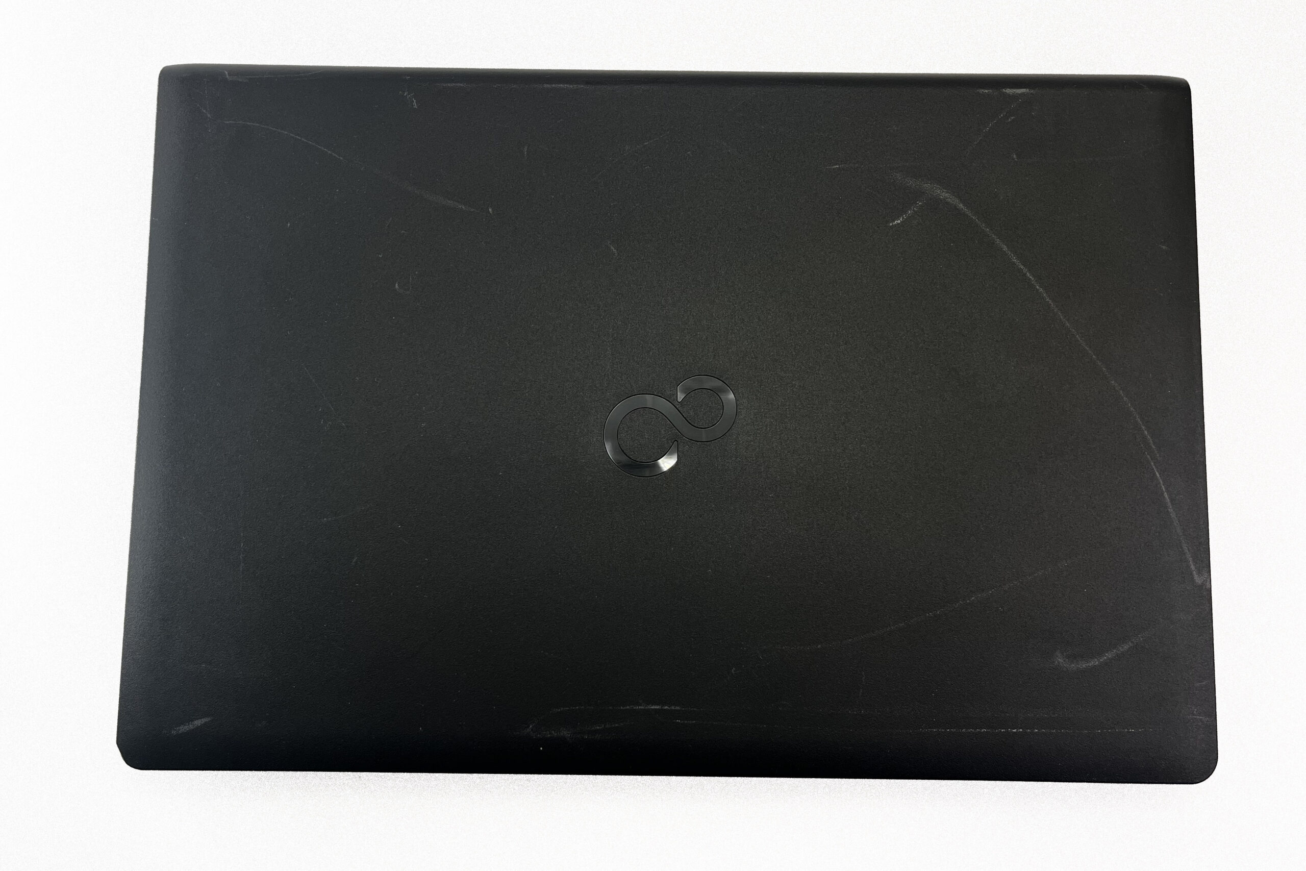 Laptop Fujitsu LifeBook A557 15,6 " i5-7200U / 8GB / 256GB SSD / Win 11 Pro